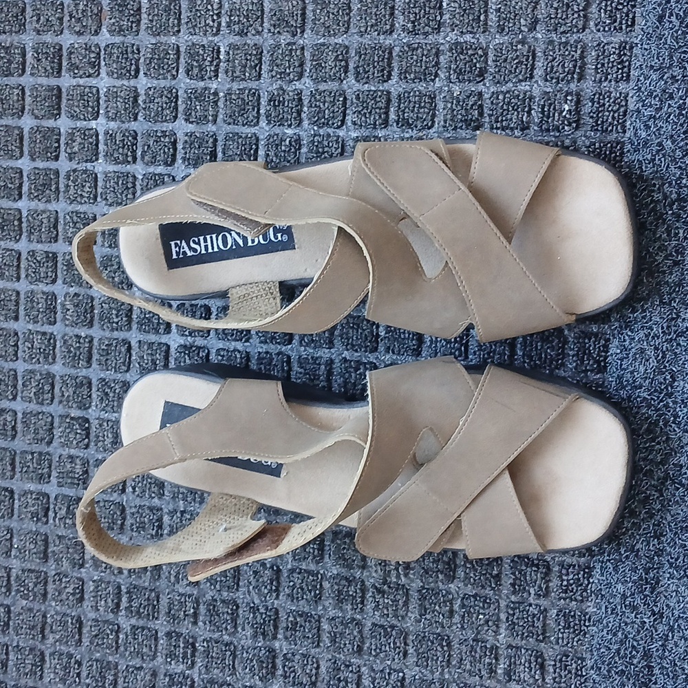 Fashion Bug sandals size 8